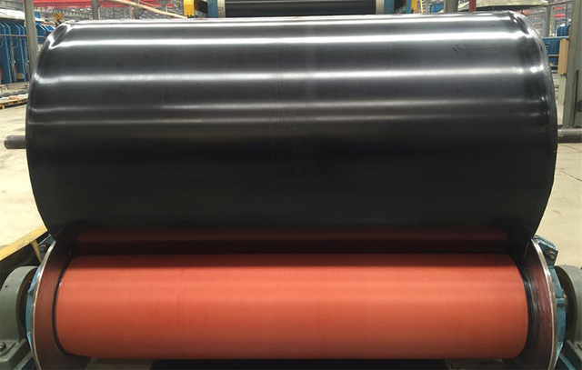 Drum vulcanization conveyor belt